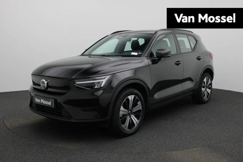 Volvo XC40 (2023)