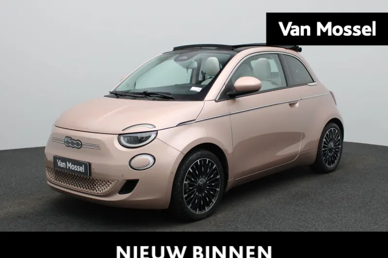 Fiat 500C (2023)