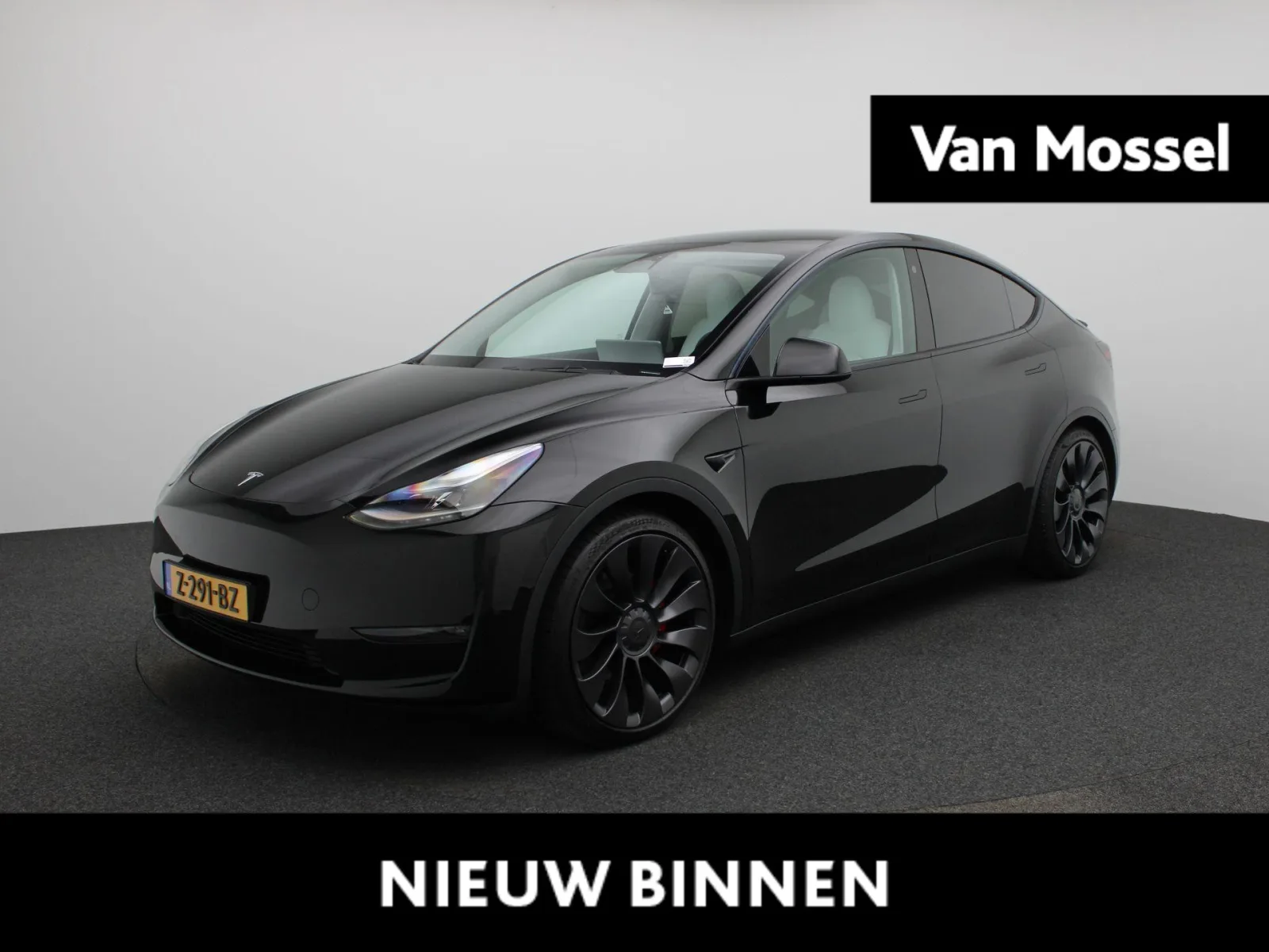 Tesla Model Y (2024) — foto 1