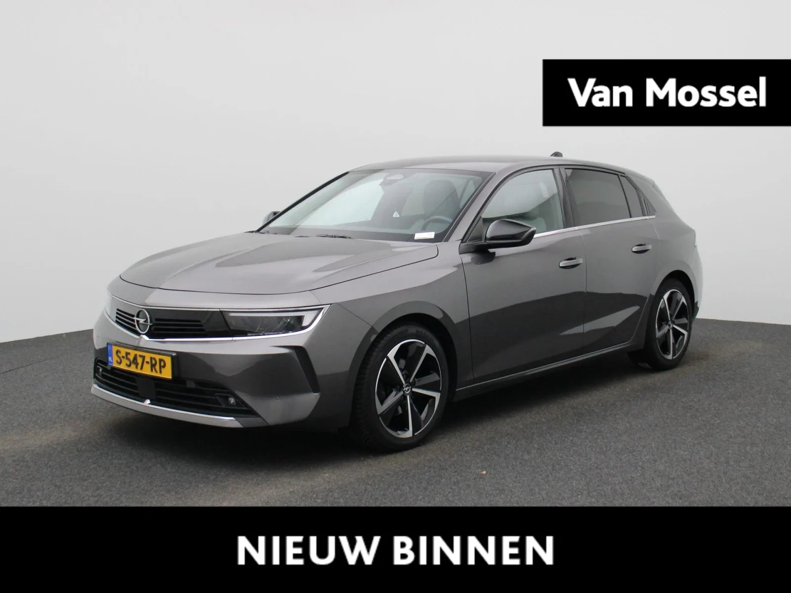 Opel Astra (2023) — foto 1