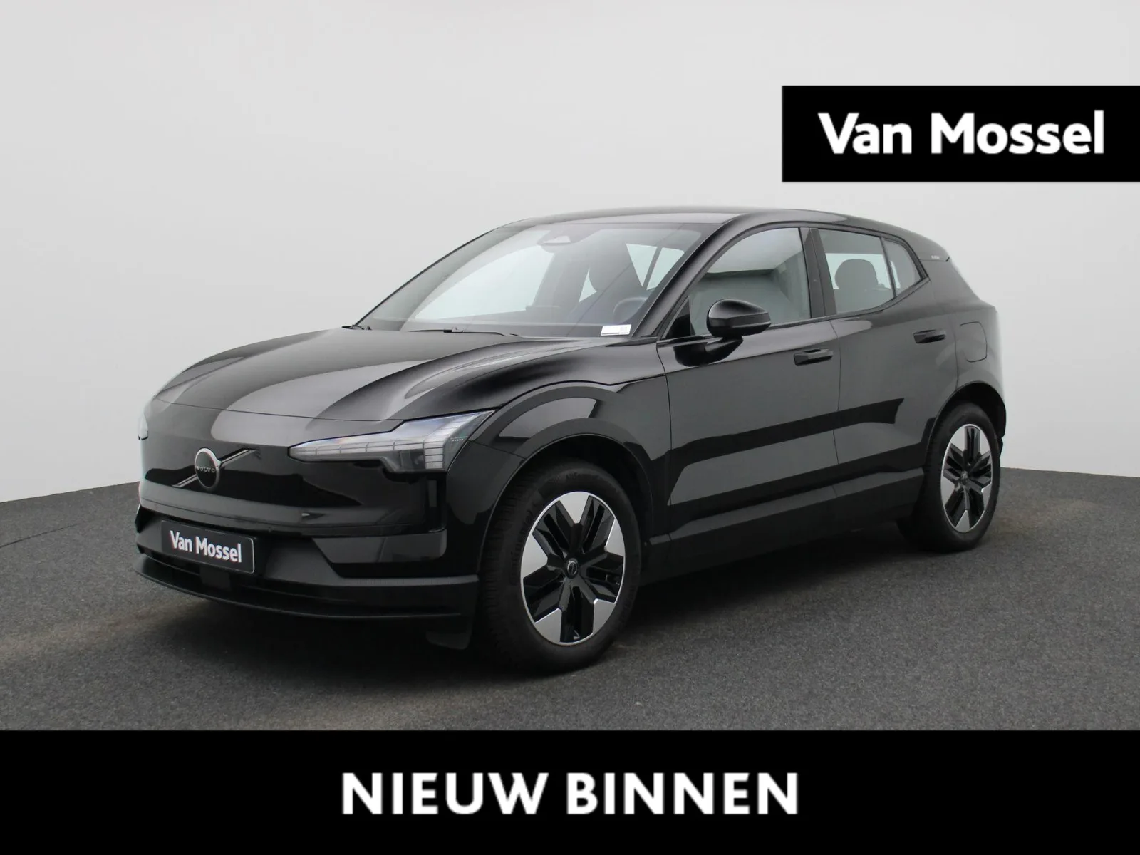 Volvo EX30 (2024) — foto 1