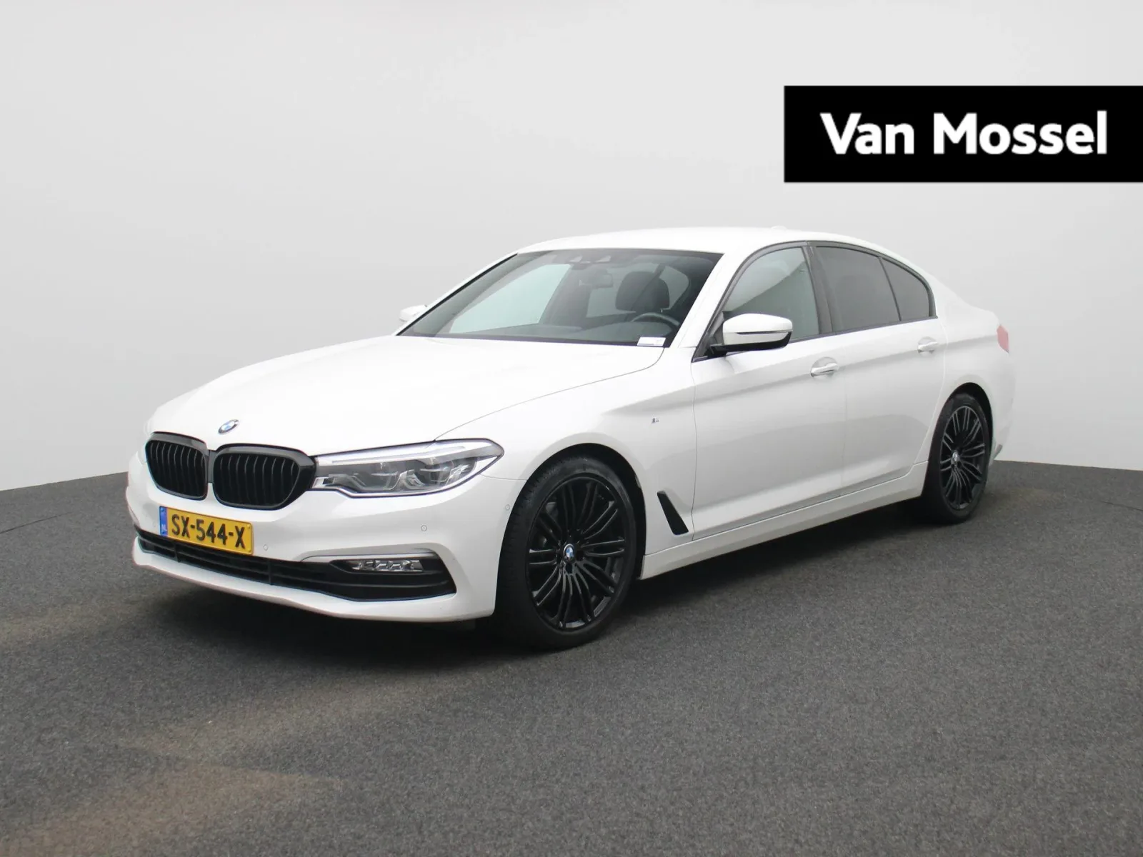 BMW 5-Serie (2018) — foto 1