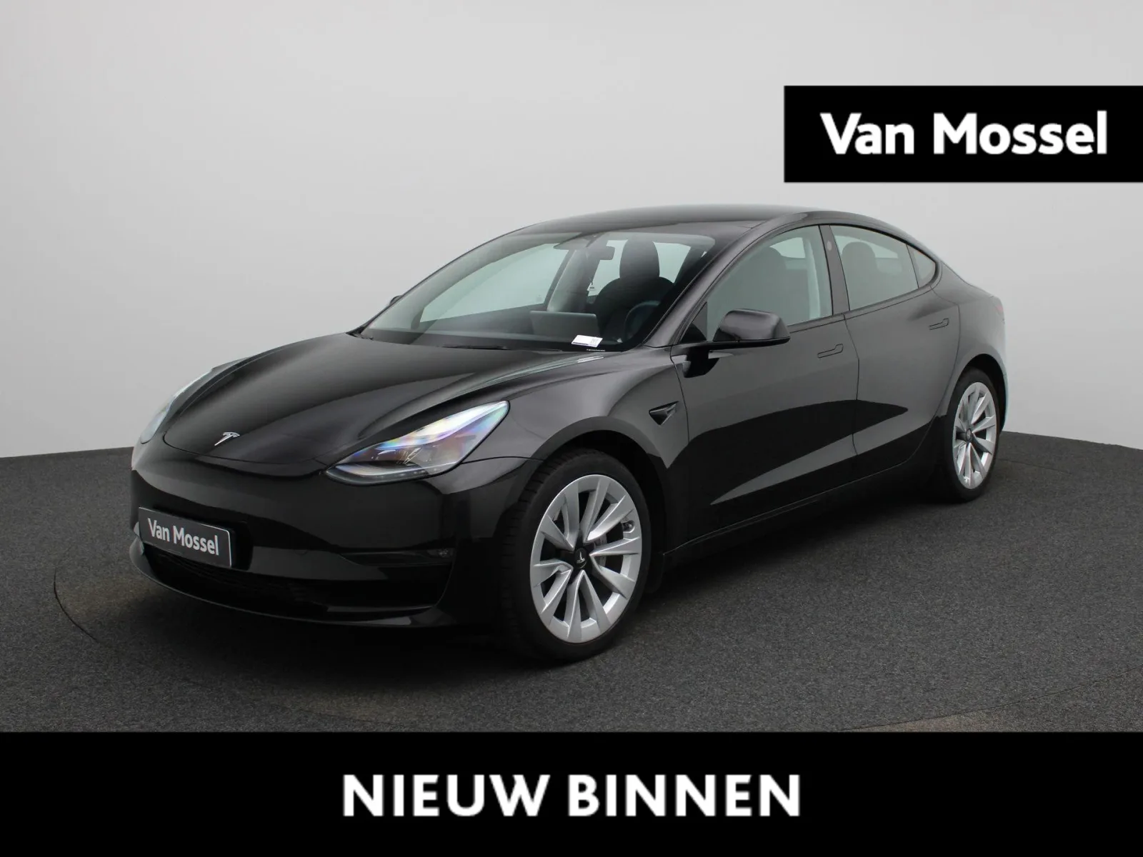 Tesla Model 3 (2023) — foto 1