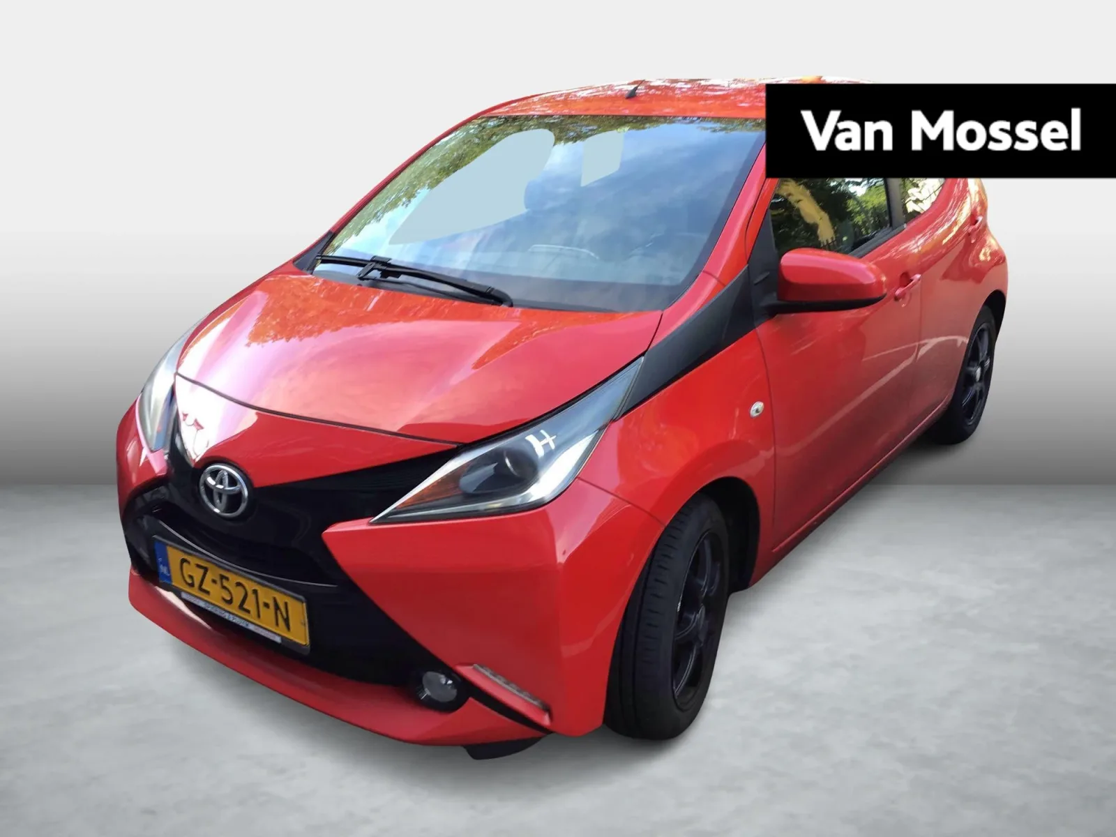 Toyota Aygo (2015) — foto 1