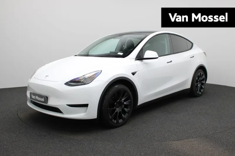 Tesla Model Y (2022)