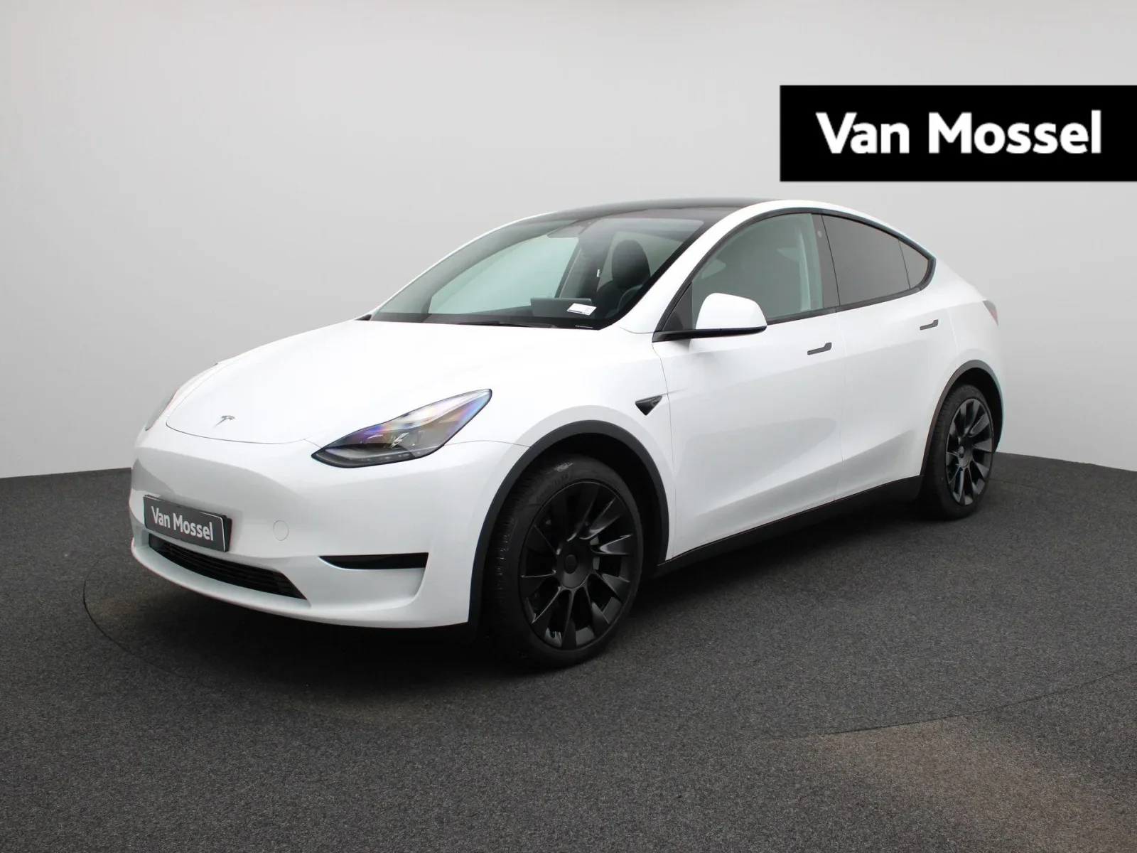 Tesla Model Y (2022) — foto 1