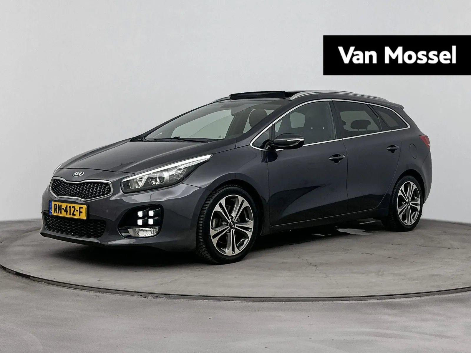 Kia Ceed (2018) — foto 1