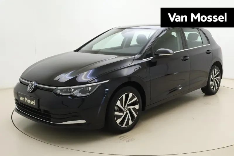 Volkswagen Golf (2023)