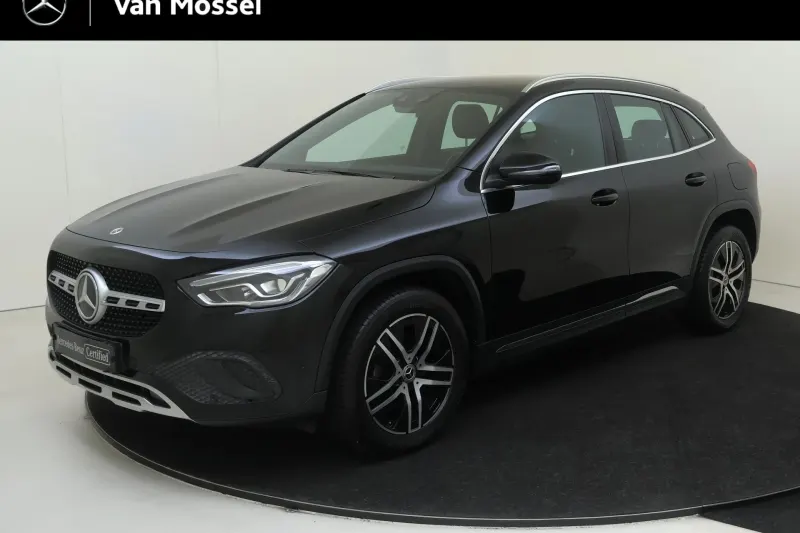 Mercedes-Benz GLA (2021)