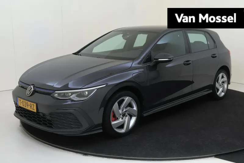Volkswagen Golf (2021)