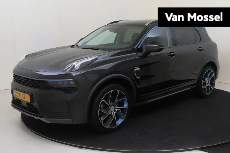 Lynk & Co 01 (2022)