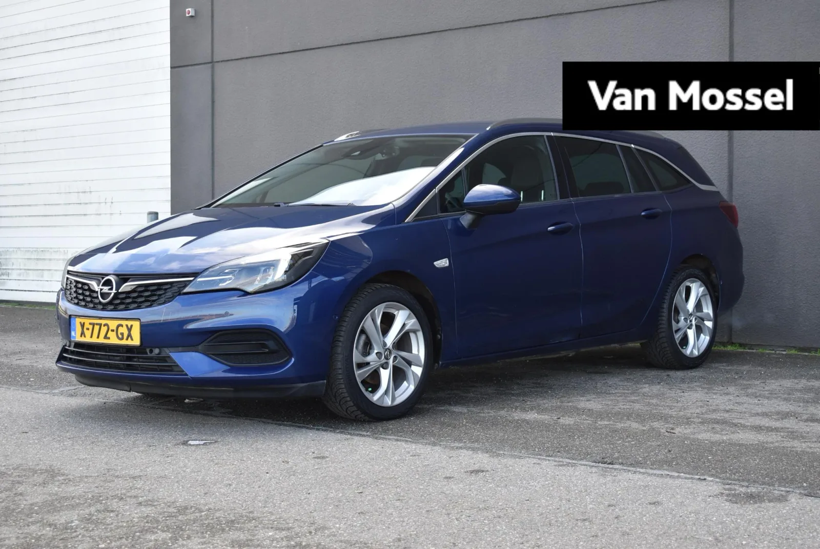 Opel Astra (2021) — foto 1