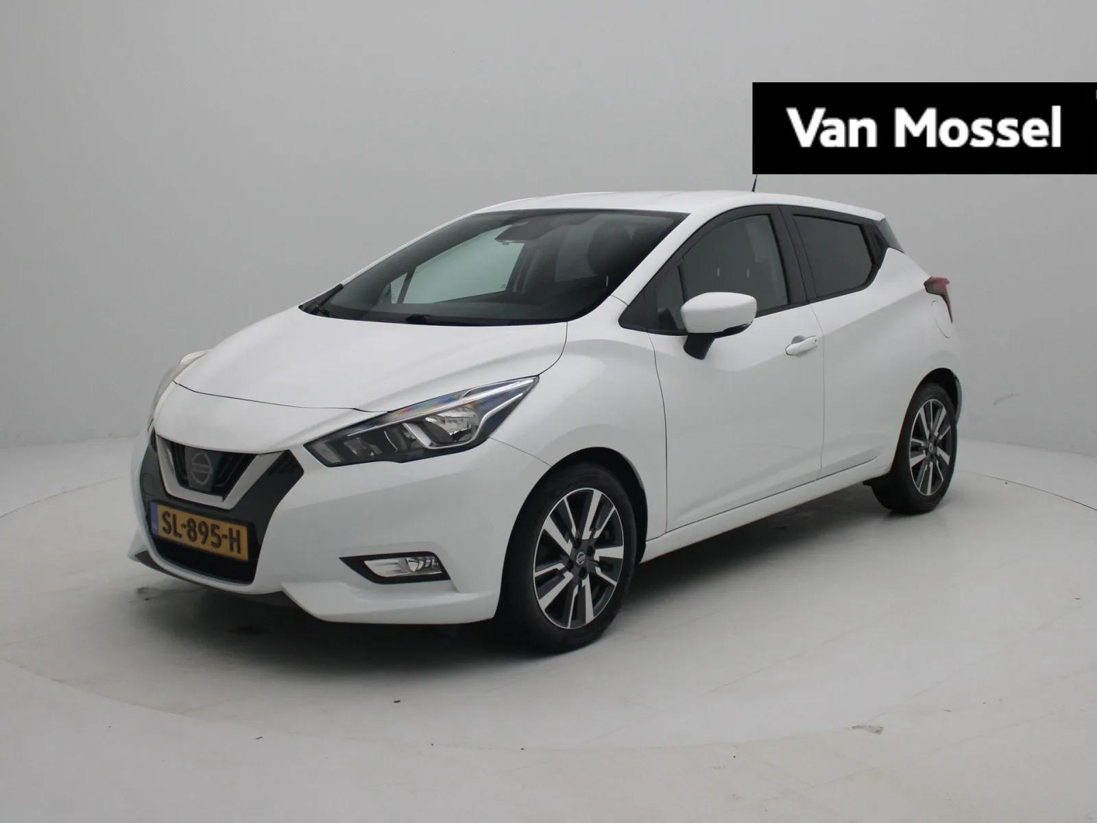 Nissan Micra (2018) — foto 1