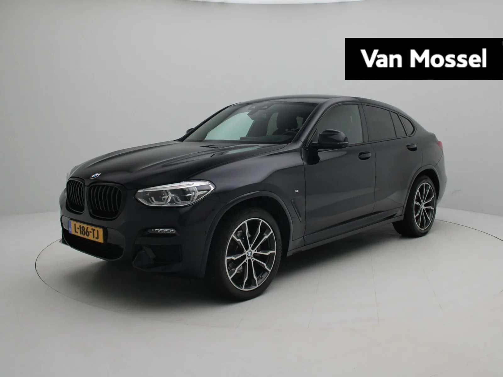BMW X4 (2021) — foto 1
