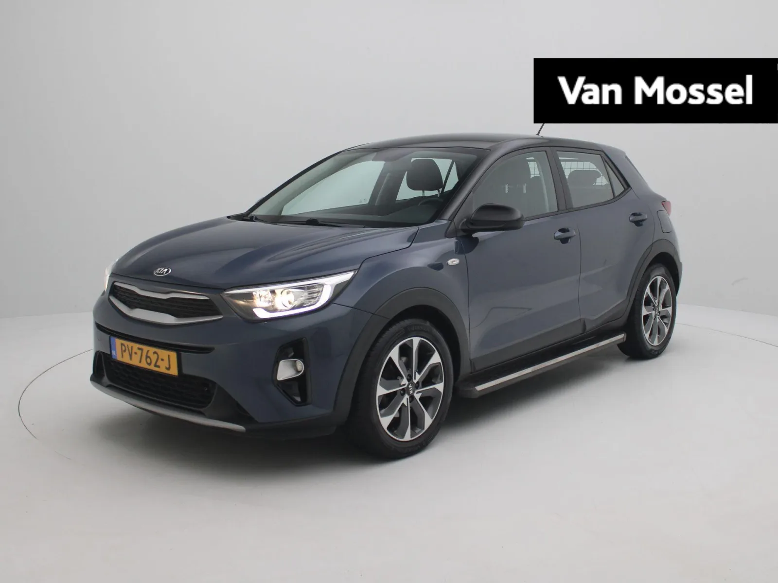 Kia Stonic (2017) — foto 1