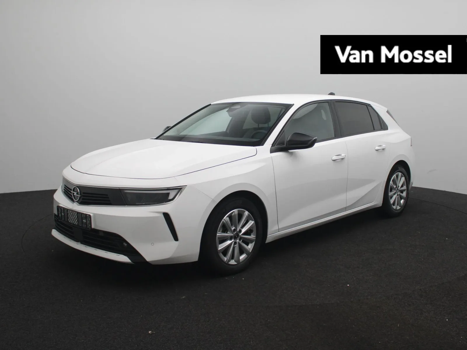 Opel Astra (2023) — foto 1