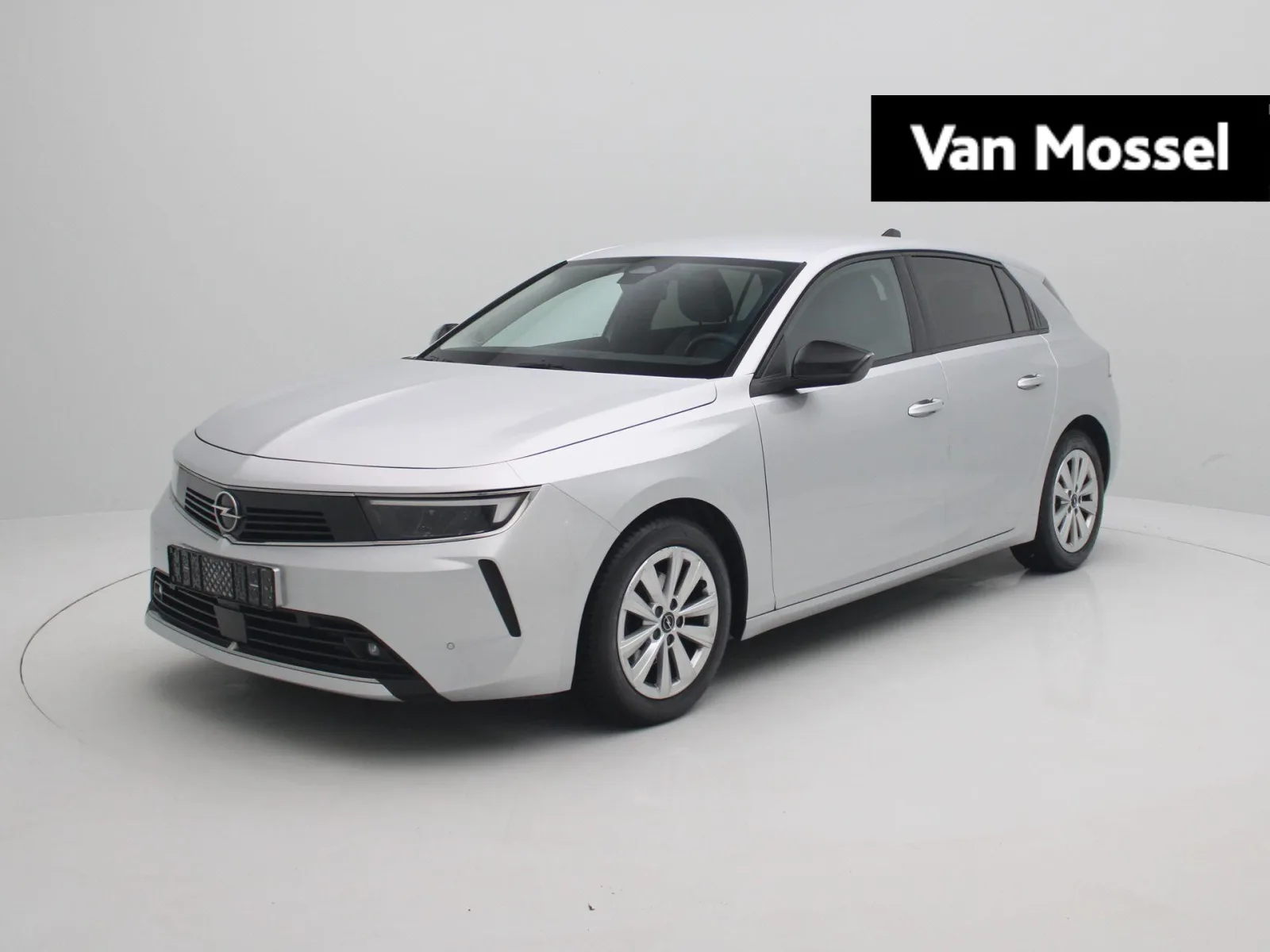 Opel Astra (2023) — foto 1
