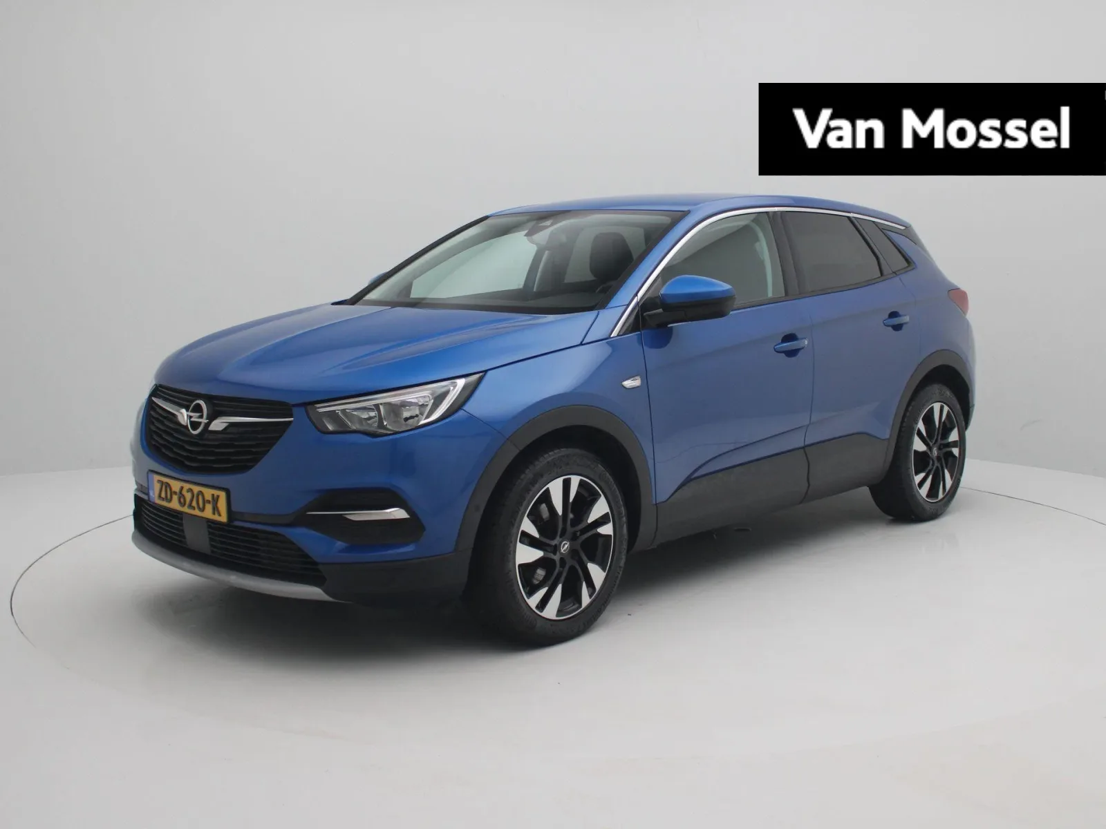 Opel Grandland X (2019) — foto 1