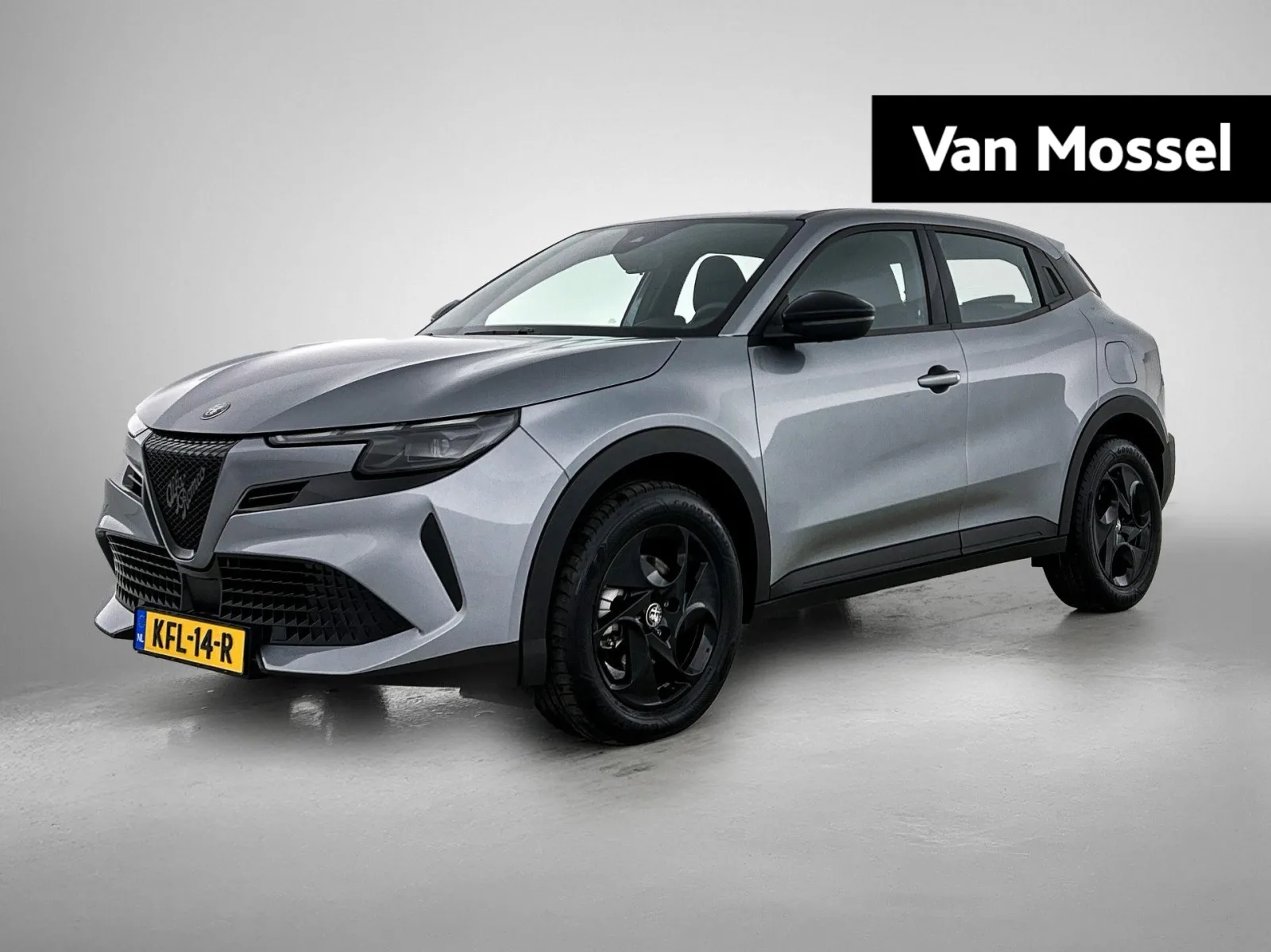 Alfa Romeo Junior (2025) — foto 1