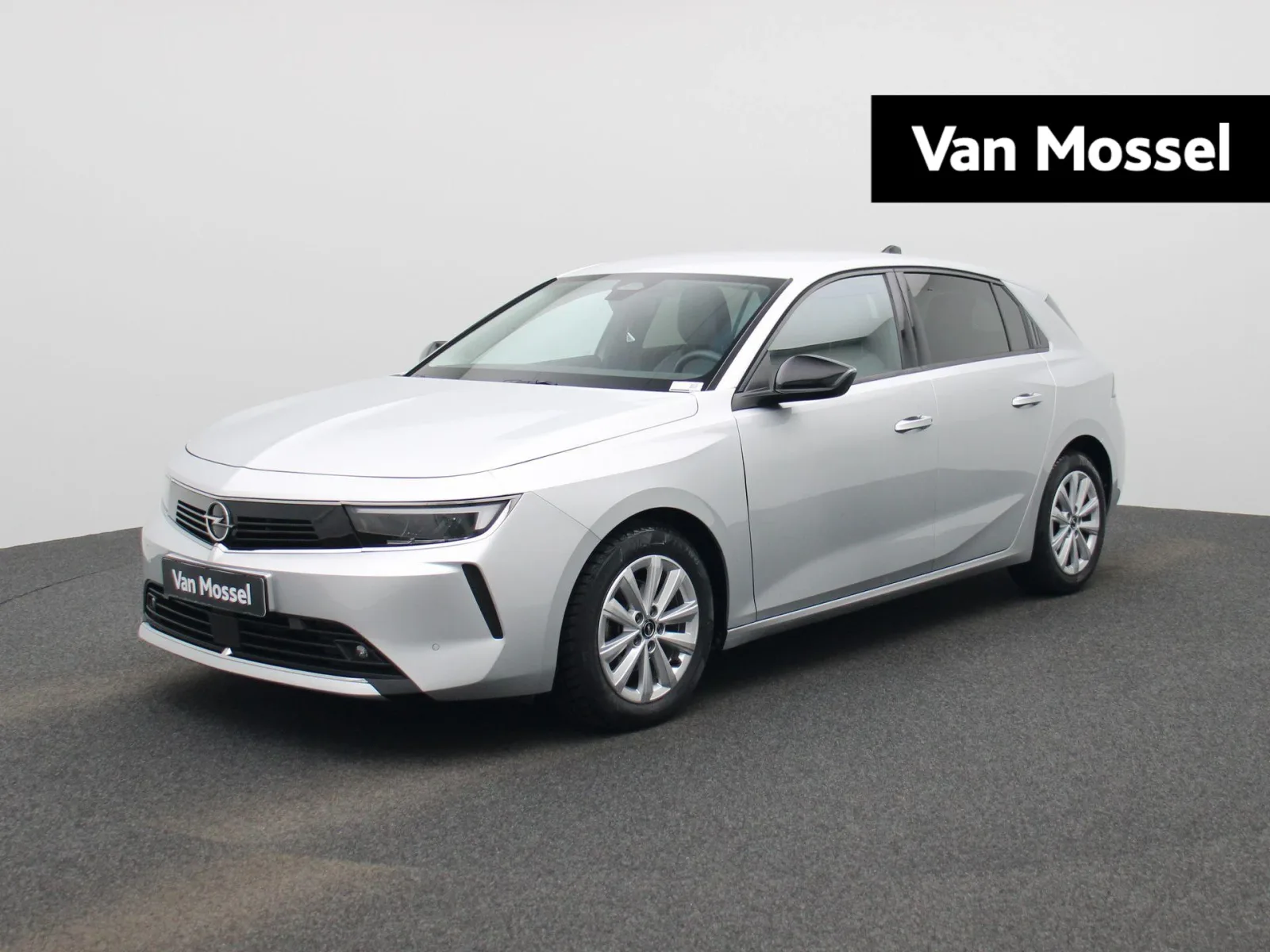 Opel Astra (2023) — foto 1