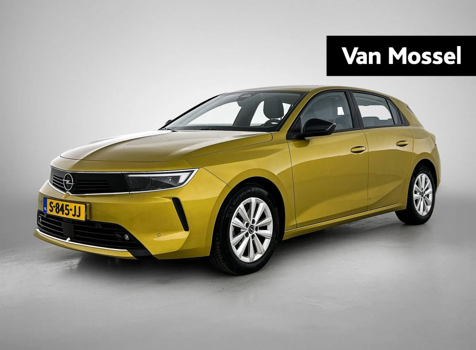 Opel Astra (2023) — foto 1