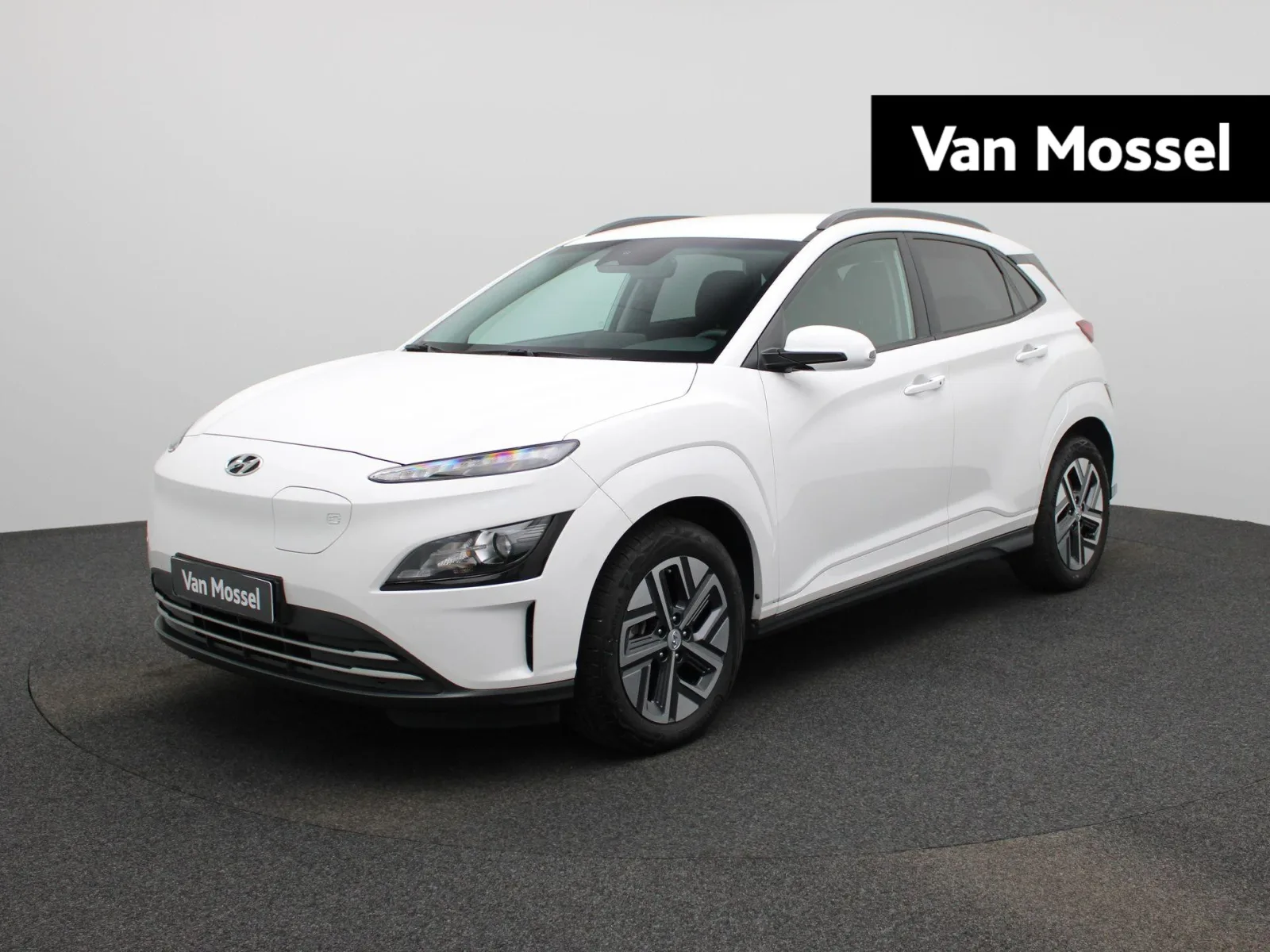 Hyundai Kona (2023) — foto 1
