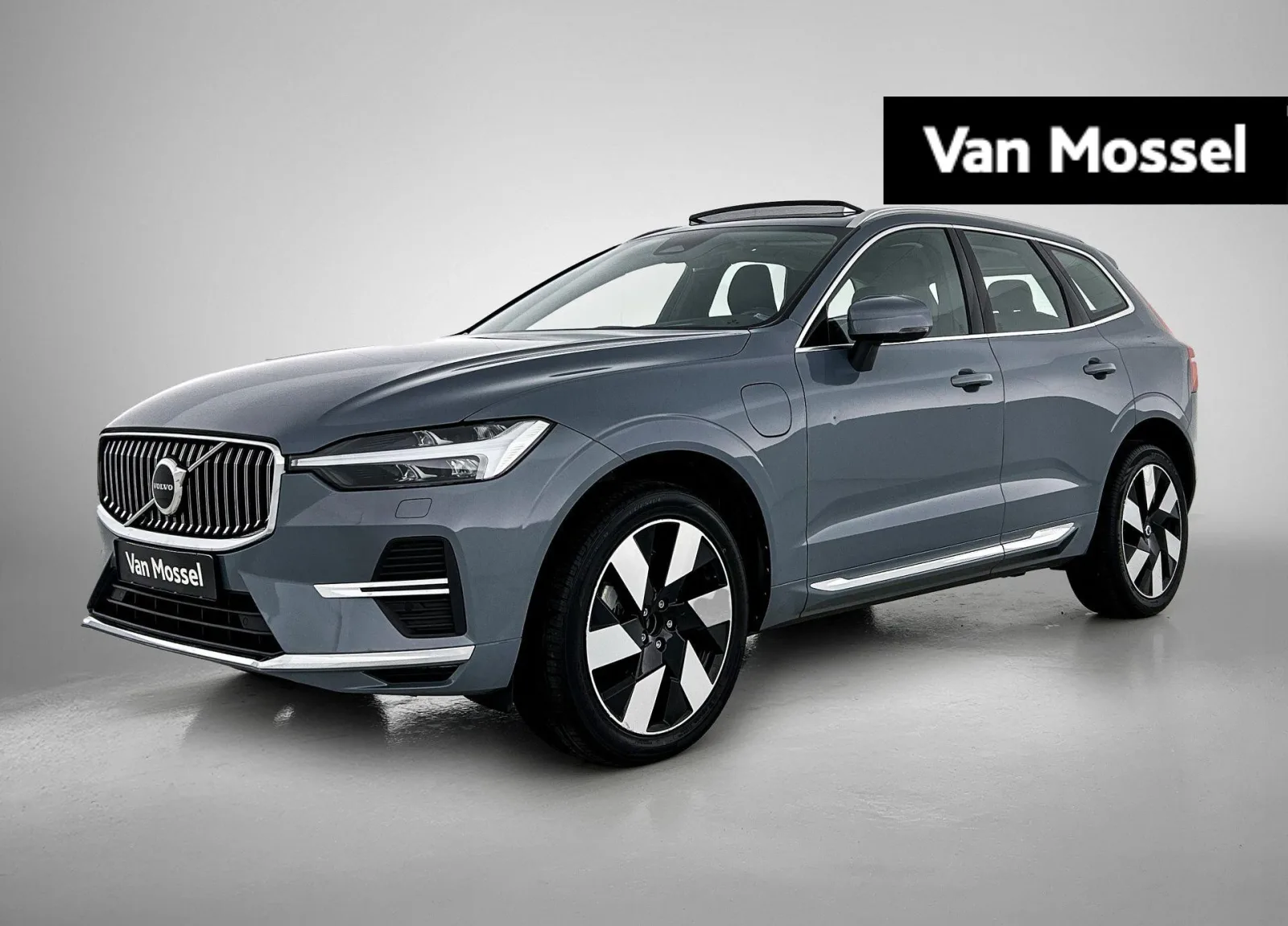 Volvo XC60 (2023) — foto 1
