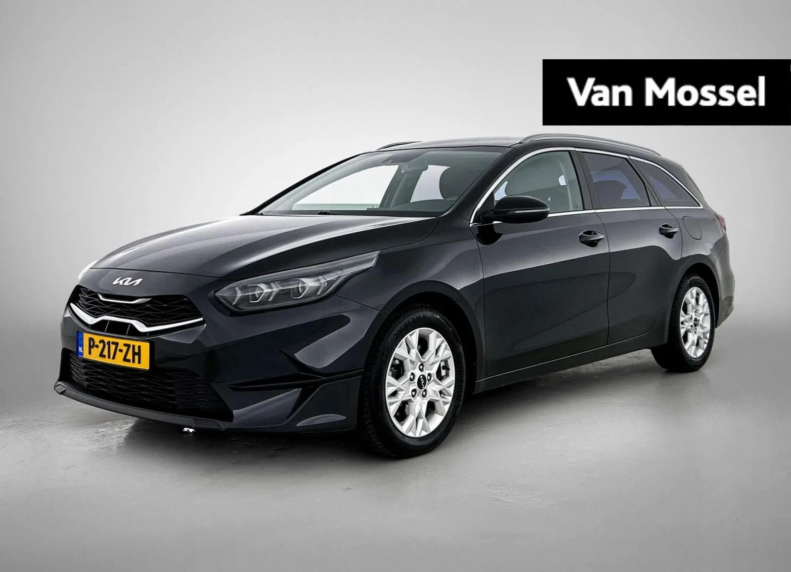 Kia Ceed (2022) — foto 1