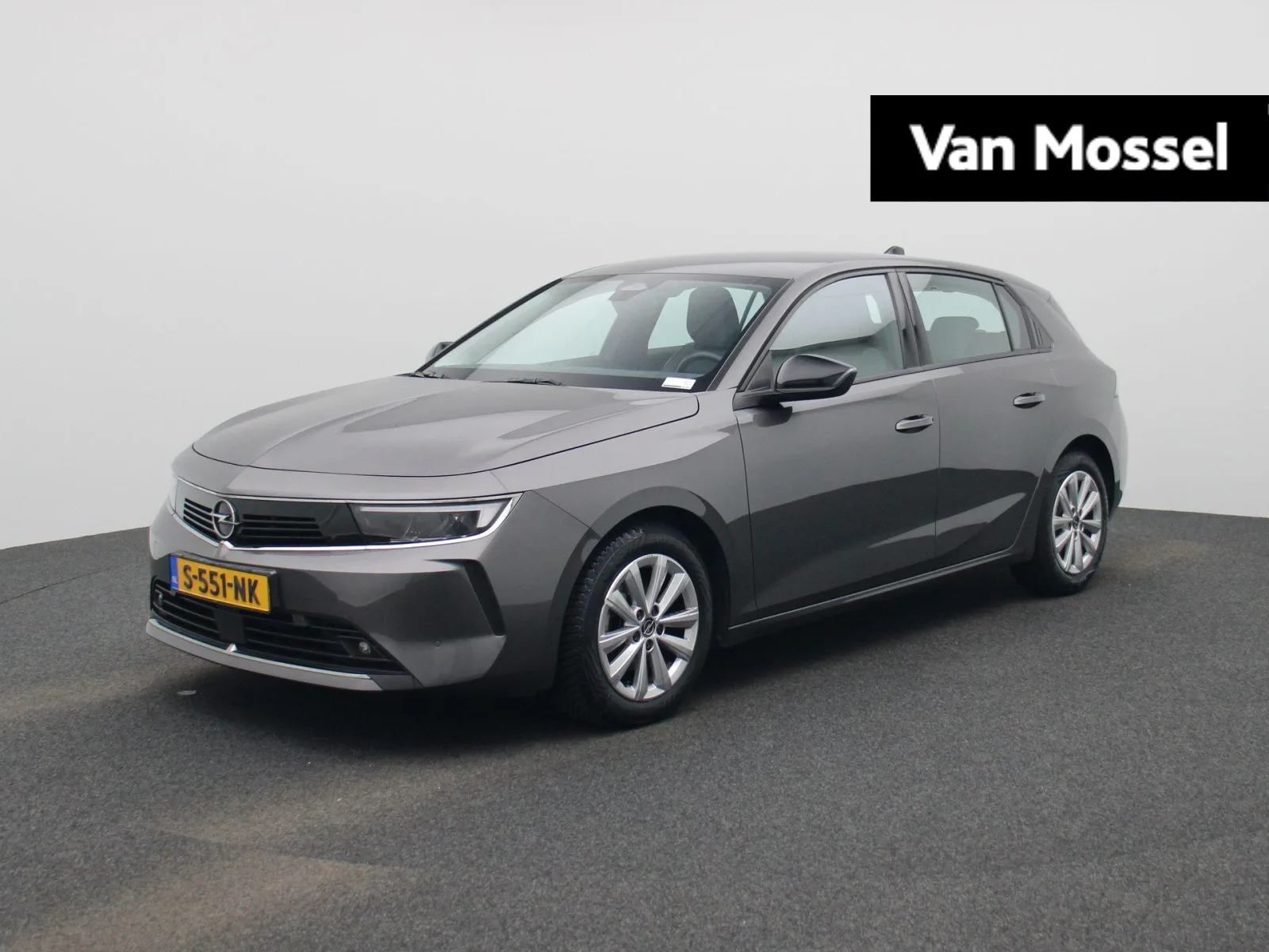 Opel Astra (2023) — foto 1