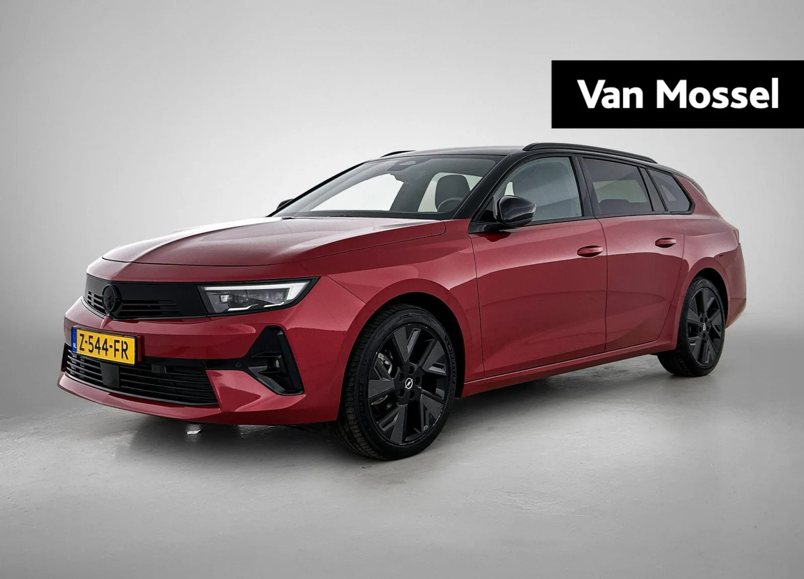 Opel Astra (2024) — foto 1
