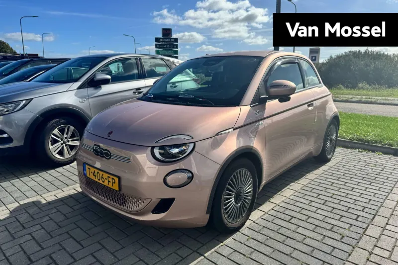 Fiat 500 (2023)