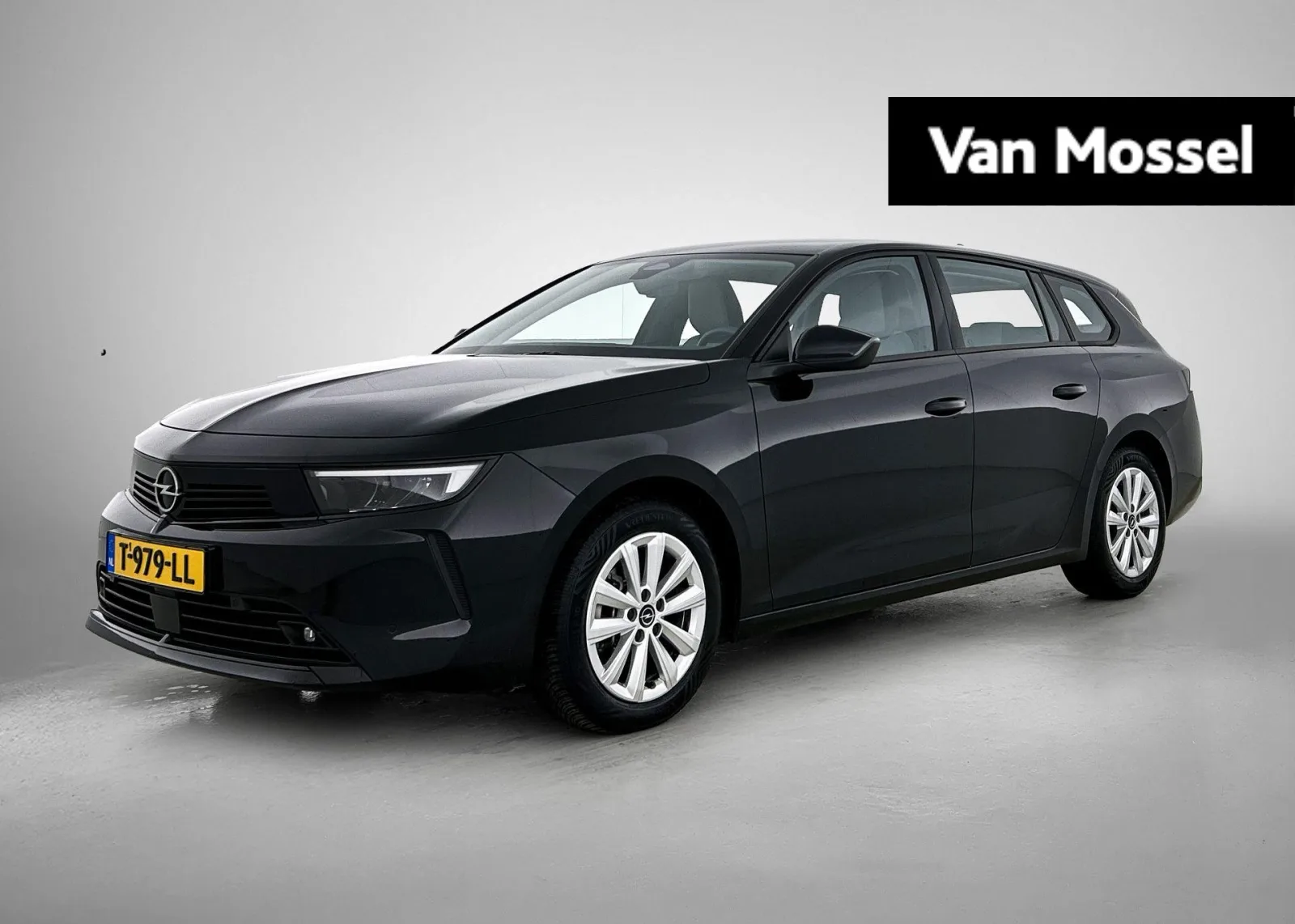 Opel Astra (2023) — foto 1