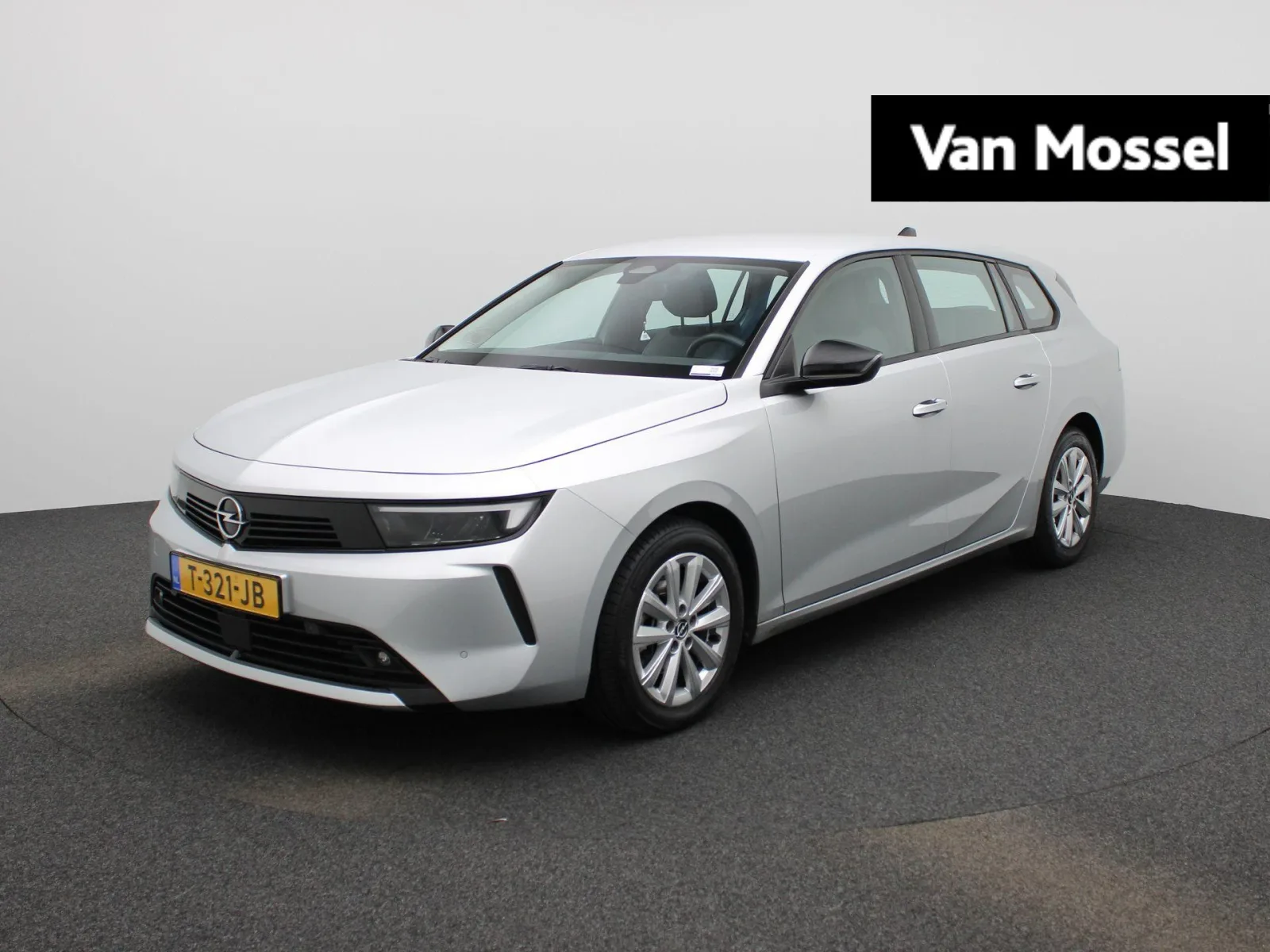 Opel Astra (2023) — foto 1
