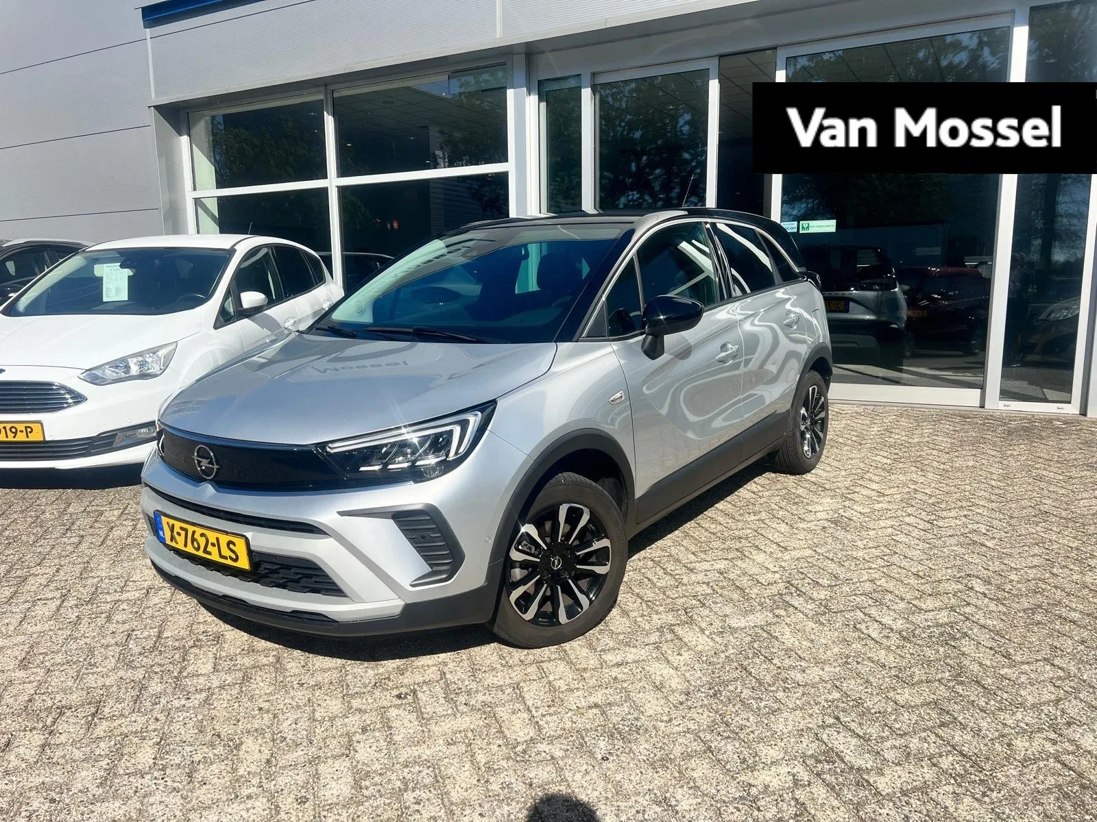 Opel Crossland (2024) — foto 1
