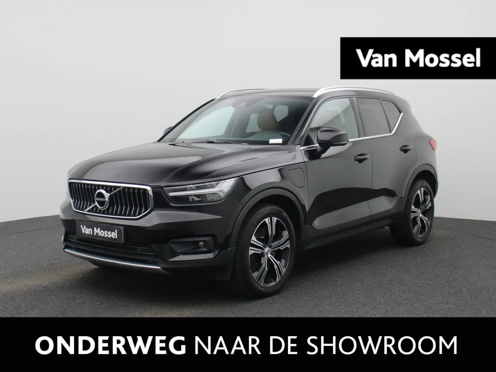 Volvo XC40 (2021) — foto 1