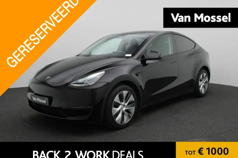Tesla Model Y (2023)