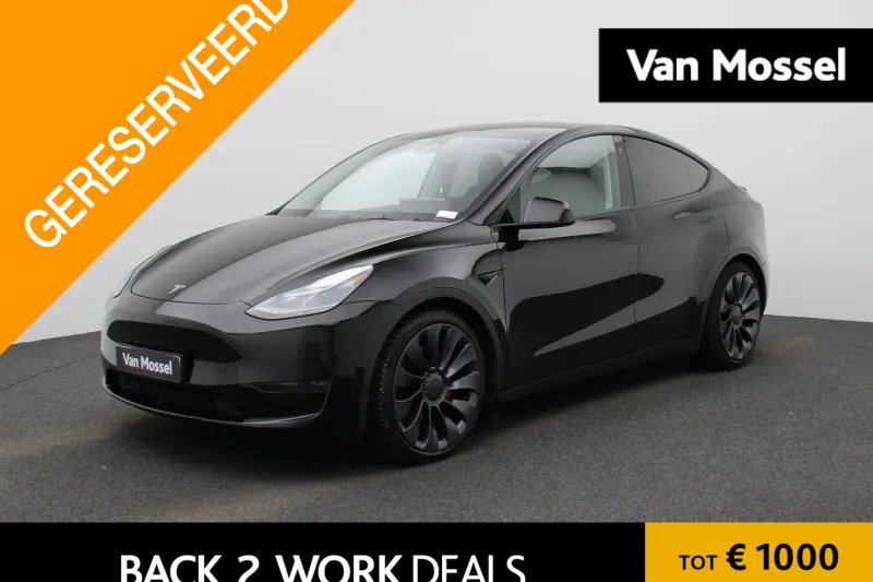 Tesla Model Y (2023)