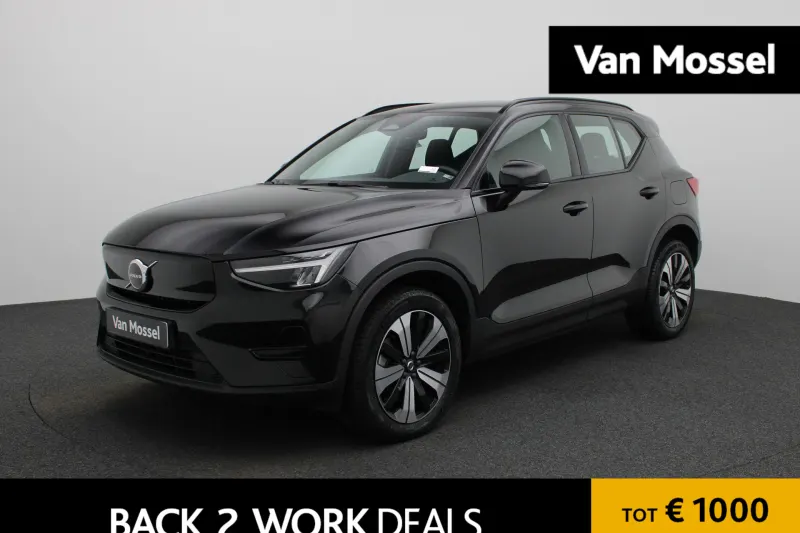 Volvo XC40 (2023)