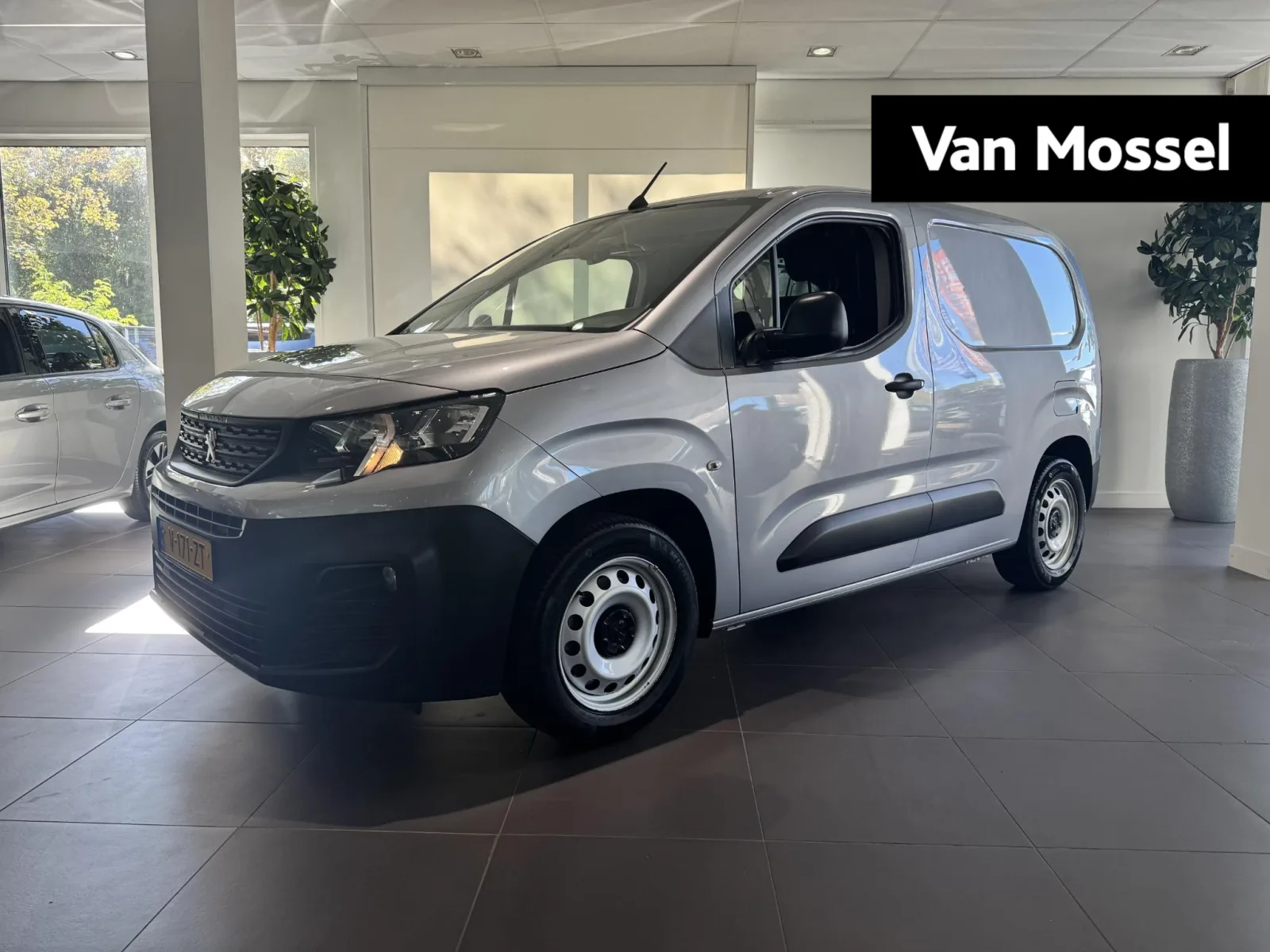 Peugeot Partner (2019) — foto 1