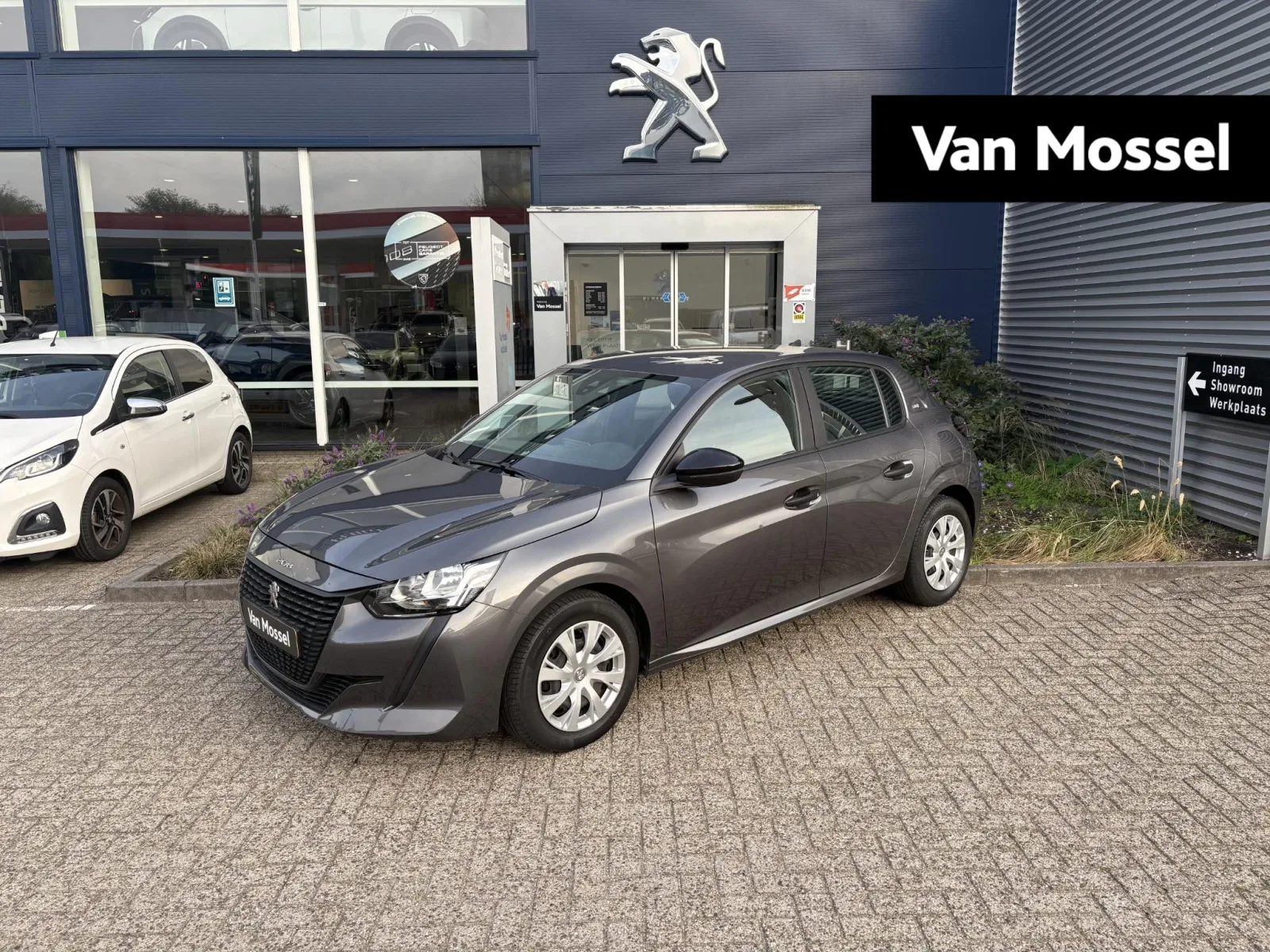 Peugeot 208 (2023) — foto 1