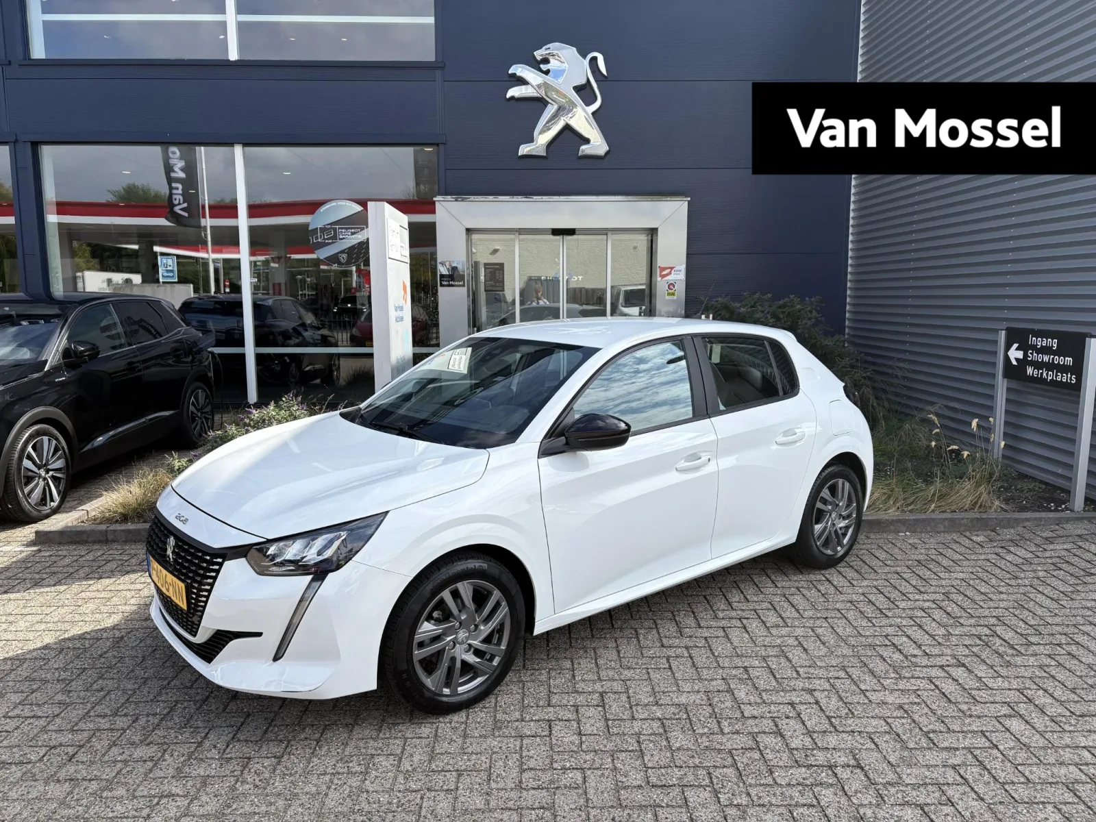Peugeot 208 (2022) — foto 1
