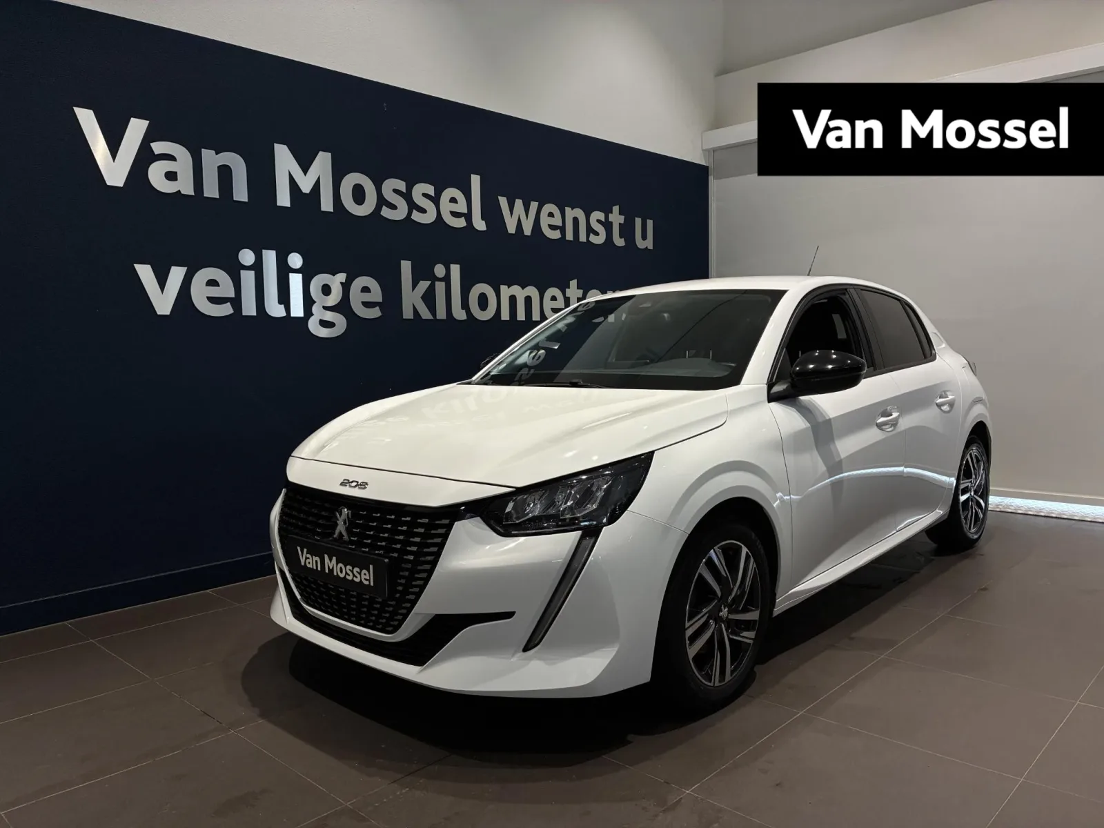 Peugeot 208 (2023) — foto 1