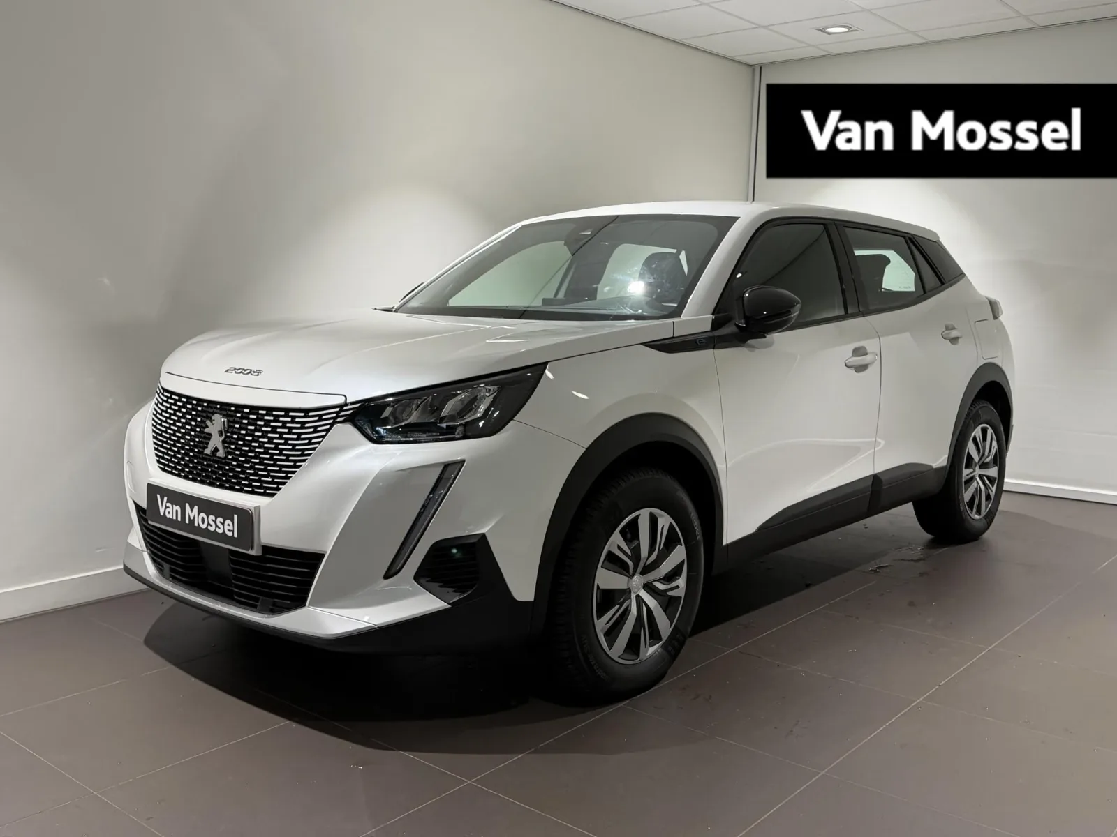 Peugeot e-2008 (2023) — foto 1