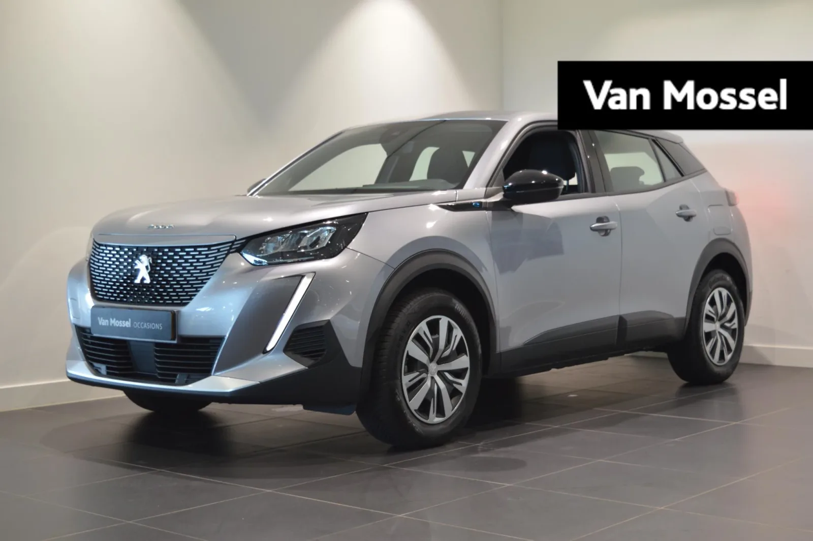 Peugeot e-2008 (2023) — foto 1