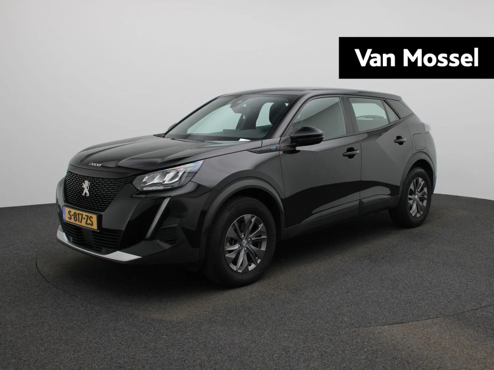 Peugeot e-2008 (2023) — foto 1