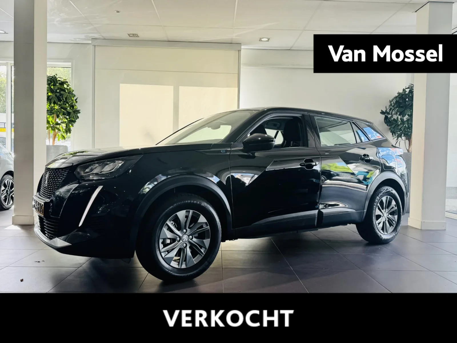 Peugeot e-2008 (2022) — foto 1