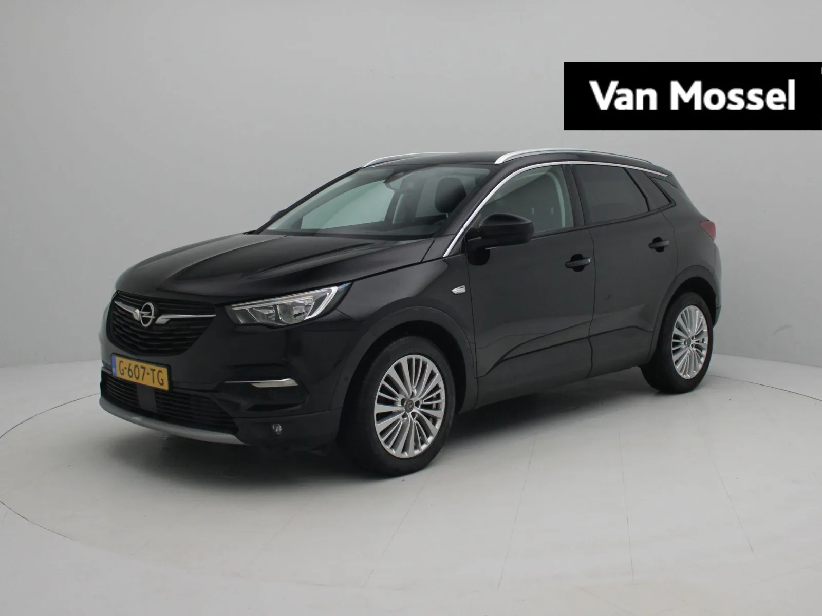 Opel Grandland (2019) — foto 1