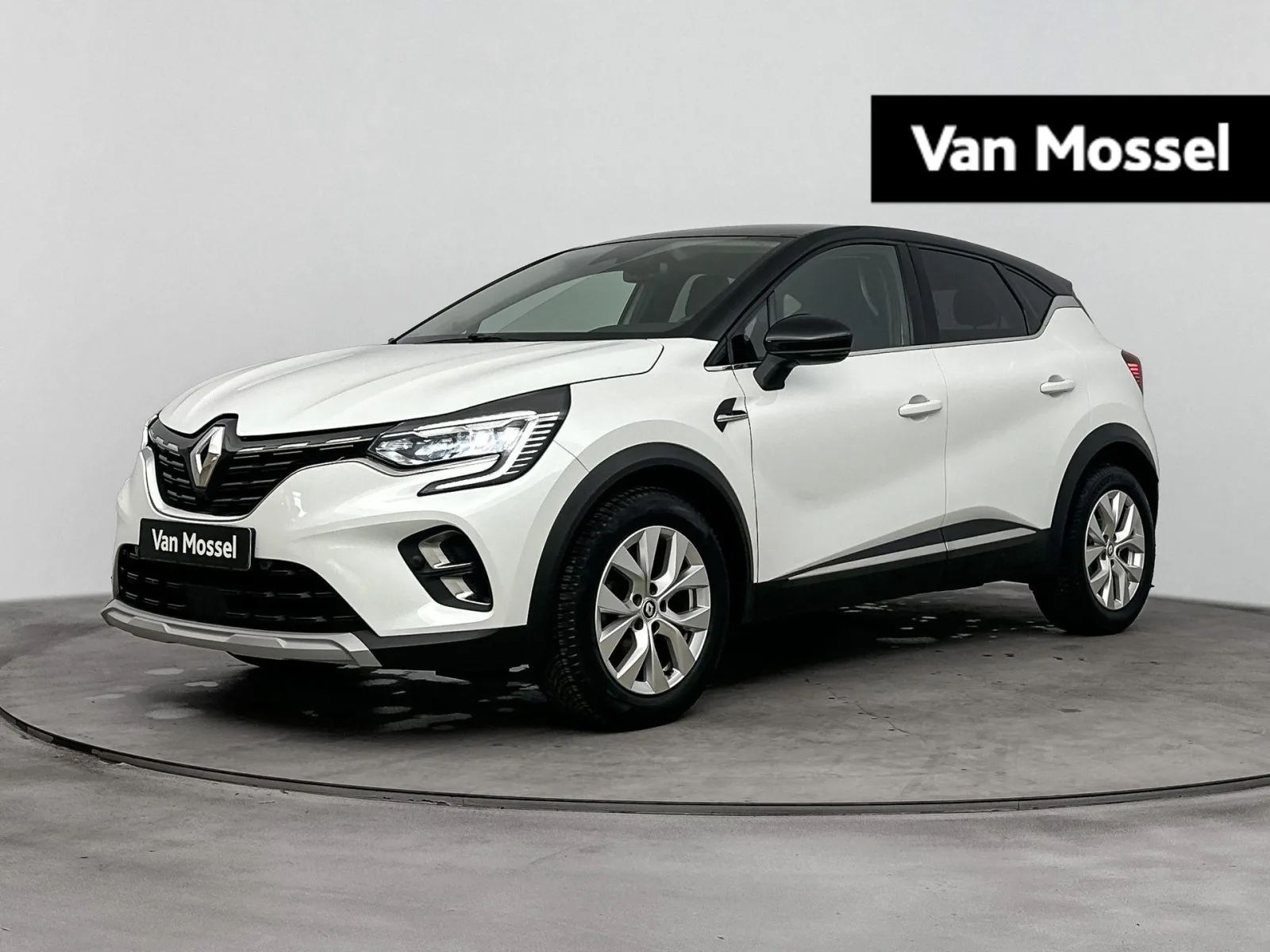 Renault Captur (2022) — foto 1
