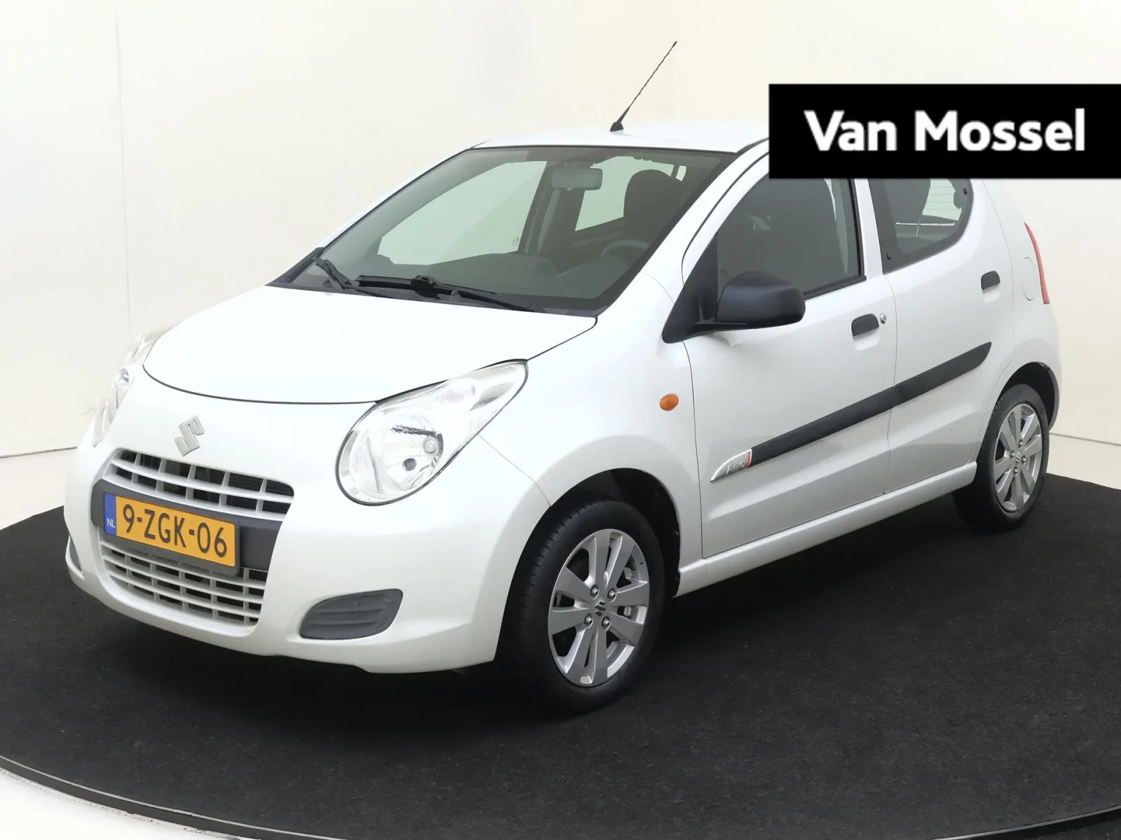 Suzuki Alto (2015) — foto 1