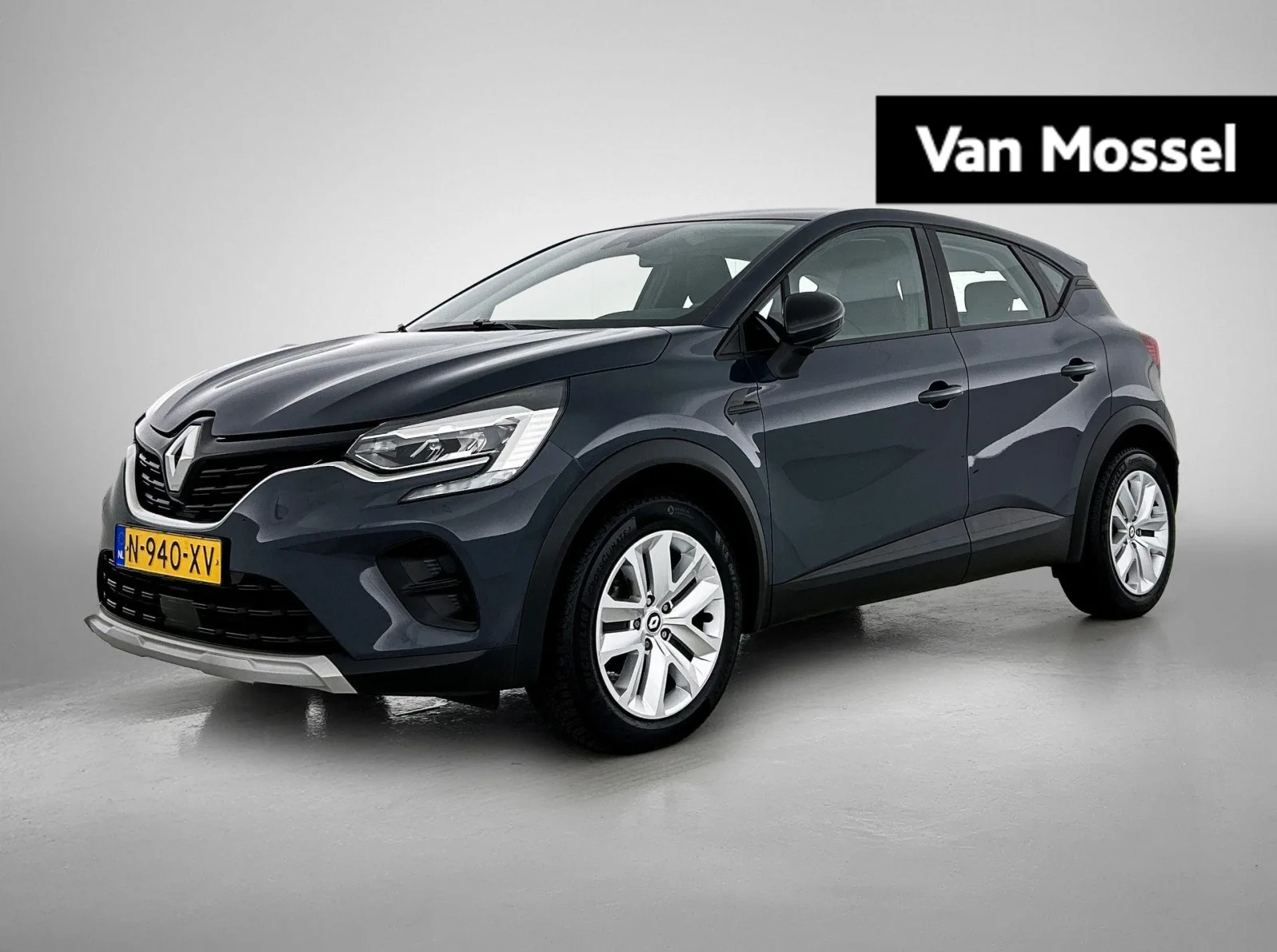 Renault Captur (2022) — foto 1